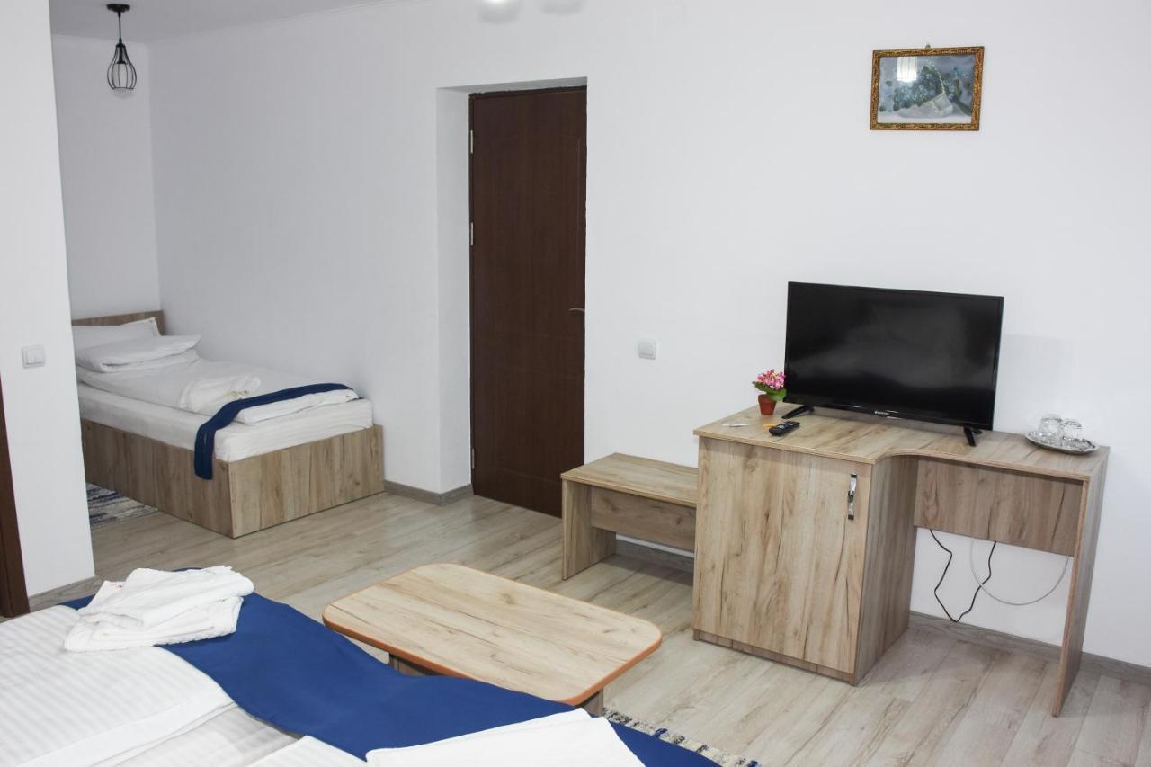 Tomis House Curtea De Arges Exterior photo